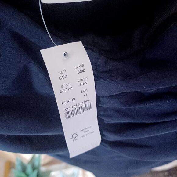 J. Crew Navy Blue One-Piece Swimsuit Removeable Straps 22 NWT UPF 50 - Picture 9 of 14